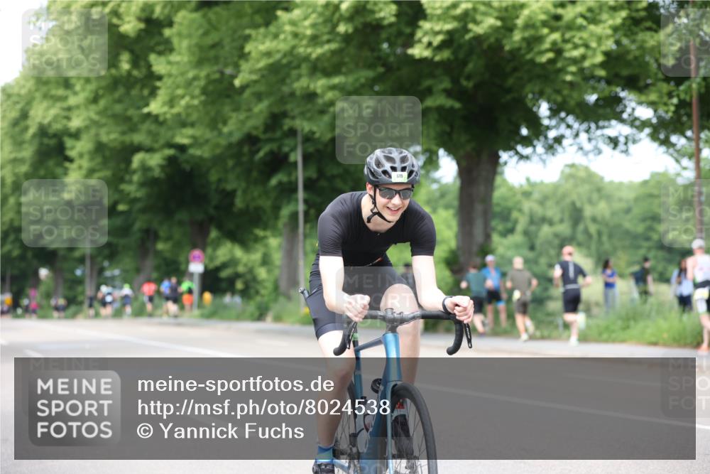 15.06.2025 - 7 Türme Triathlon Yannick Fuchs http://msf.ph/oto/8024538 15.06.2025 13:37:34 Radfahren 522 meine-sportfotos.de