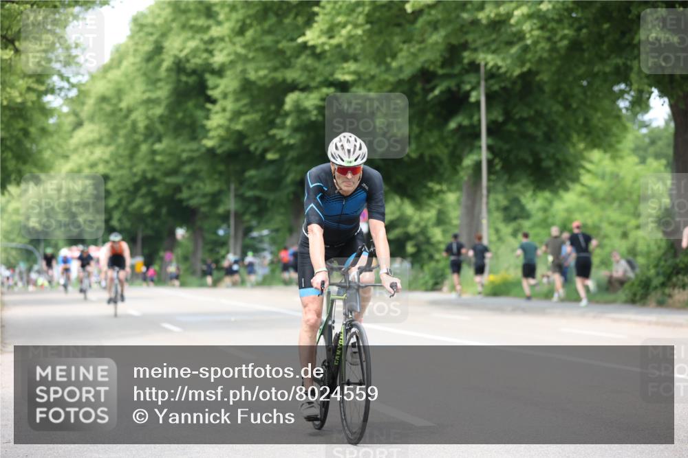 15.06.2025 - 7 Türme Triathlon Yannick Fuchs http://msf.ph/oto/8024559 15.06.2025 13:37:37 Radfahren 427, 587 meine-sportfotos.de
