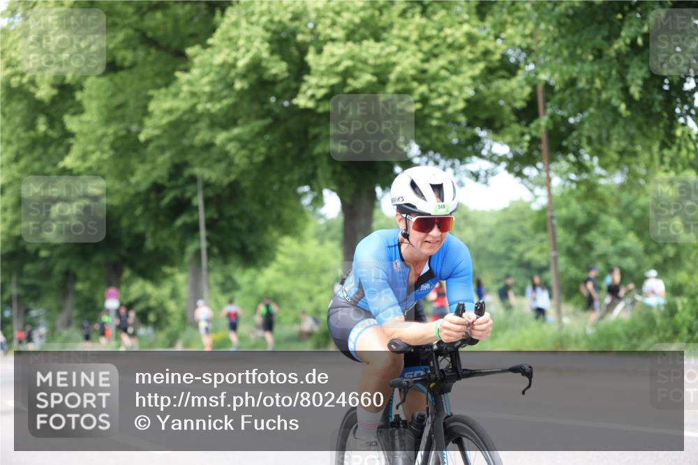 15.06.2025 - 7 Türme Triathlon Yannick Fuchs http://msf.ph/oto/8024660 15.06.2025 13:37:43 Radfahren 427, 587 meine-sportfotos.de
