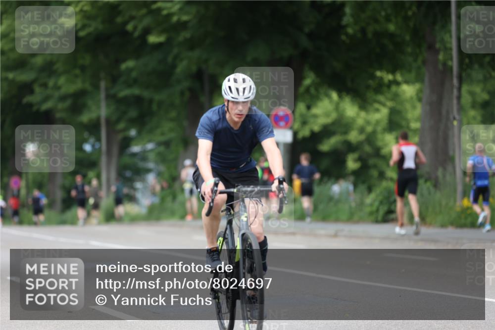 15.06.2025 - 7 Türme Triathlon Yannick Fuchs http://msf.ph/oto/8024697 15.06.2025 13:37:55 Radfahren 944, 972 meine-sportfotos.de