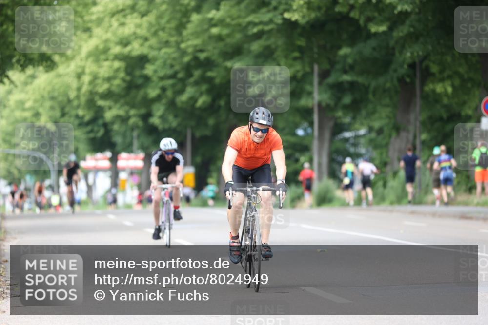 15.06.2025 - 7 Türme Triathlon Yannick Fuchs http://msf.ph/oto/8024949 15.06.2025 13:38:32 Radfahren 432, 457, 884, 1168 meine-sportfotos.de