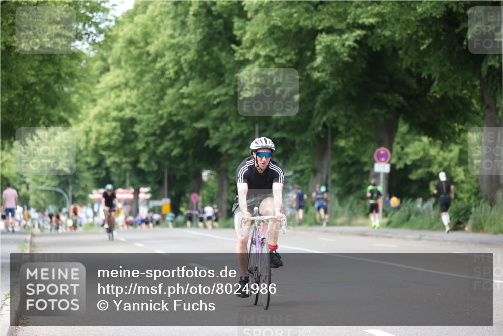 15.06.2025 - 7 Türme Triathlon Yannick Fuchs http://msf.ph/oto/8024986 15.06.2025 13:38:34 Radfahren 457, 884, 1168 meine-sportfotos.de