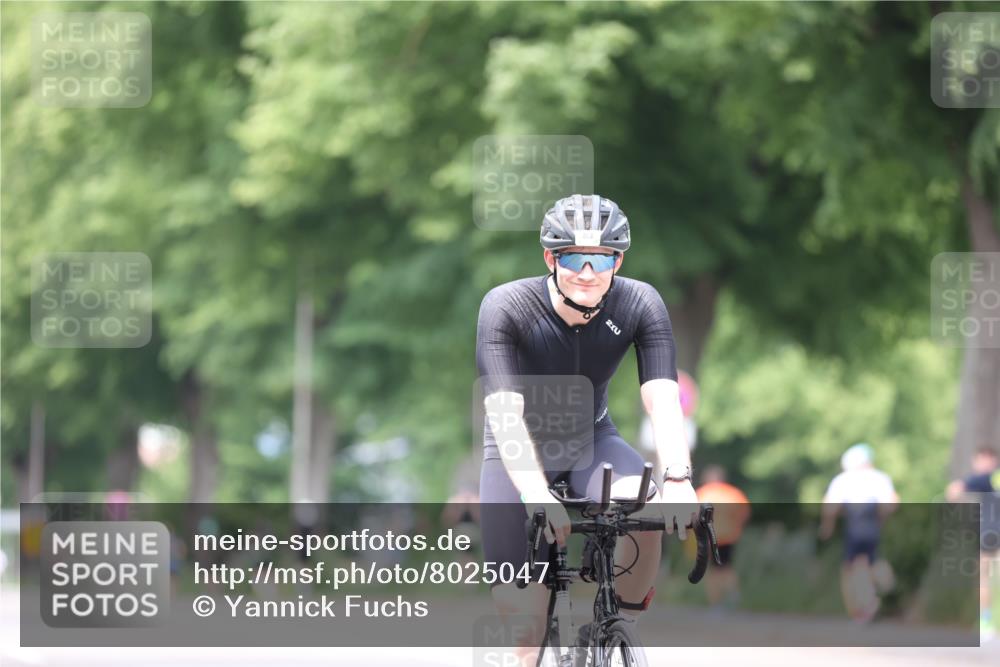 15.06.2025 - 7 Türme Triathlon Yannick Fuchs http://msf.ph/oto/8025047 15.06.2025 13:38:48 Radfahren 303 meine-sportfotos.de