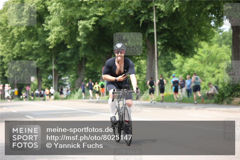 15.06.2025 - 7 Türme Triathlon Yannick Fuchs http://msf.ph/oto/8025147 15.06.2025 13:39:06 Radfahren  meine-sportfotos.de