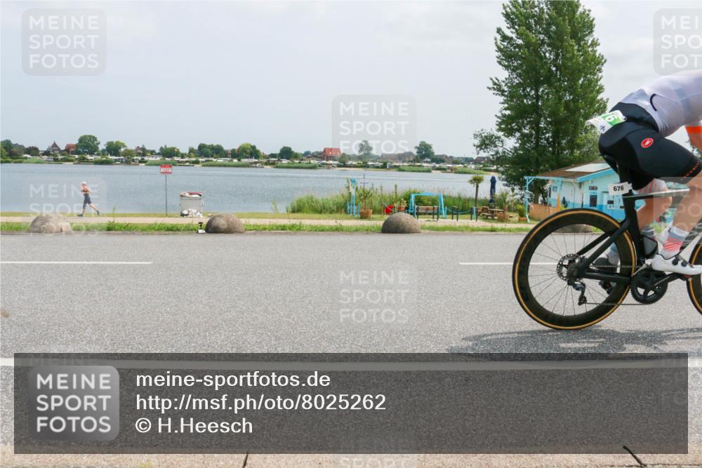 21.06.2025 - 27. Vierlanden-Triathlon H.Heesch http://msf.ph/oto/8025262 15.06.2025 12:06:09 Radfahren 205, 676 meine-sportfotos.de