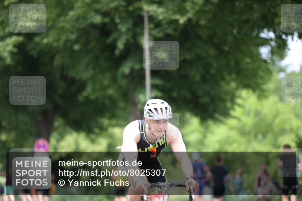 15.06.2025 - 7 Türme Triathlon Yannick Fuchs http://msf.ph/oto/8025307 15.06.2025 13:39:25 Radfahren 271, 1157 meine-sportfotos.de