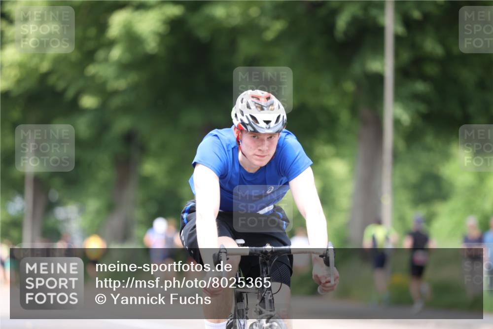 15.06.2025 - 7 Türme Triathlon Yannick Fuchs http://msf.ph/oto/8025365 15.06.2025 13:39:36 Radfahren 1085, 1159 meine-sportfotos.de