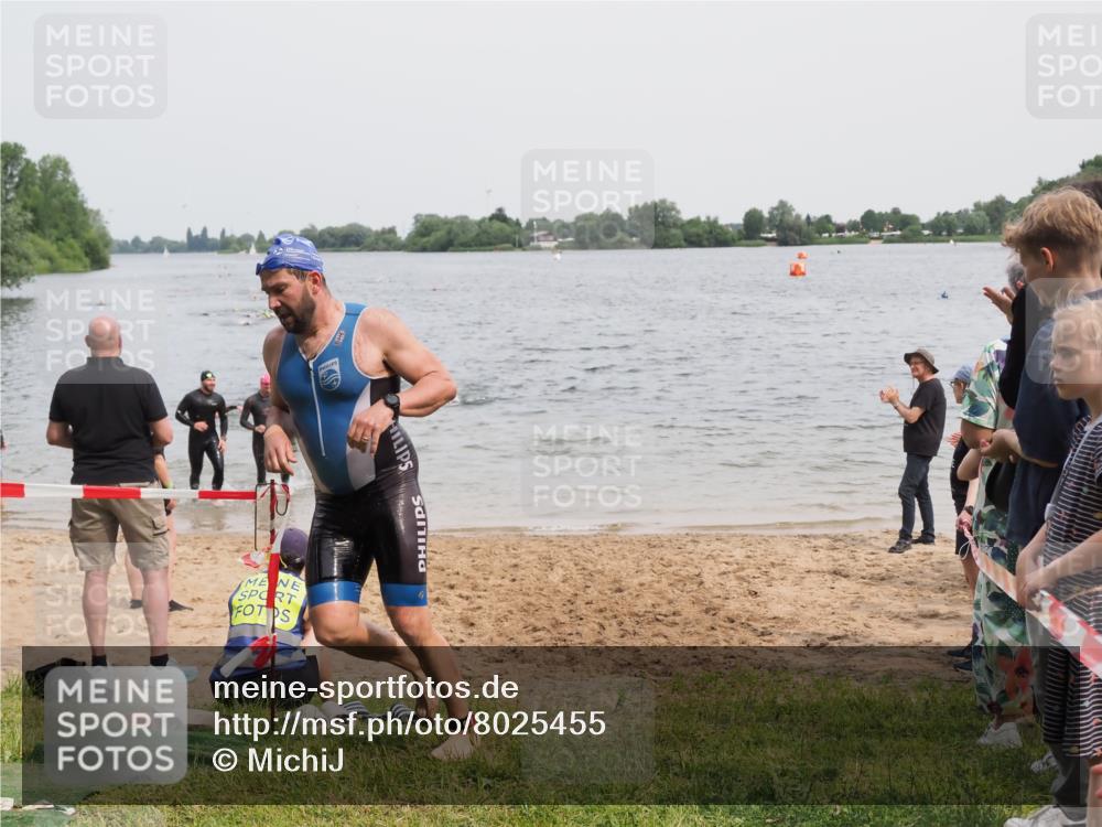 21.06.2025 - 27. Vierlanden-Triathlon MichiJ http://msf.ph/oto/8025455 15.06.2026 10:56:42 Schwimmen 642, 651, 685, 691 meine-sportfotos.de
