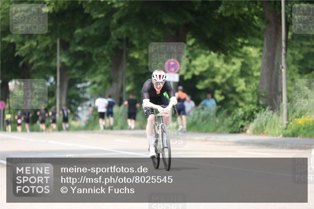 15.06.2025 - 7 Türme Triathlon Yannick Fuchs http://msf.ph/oto/8025545 15.06.2025 13:40:04 Radfahren 607, 948 meine-sportfotos.de