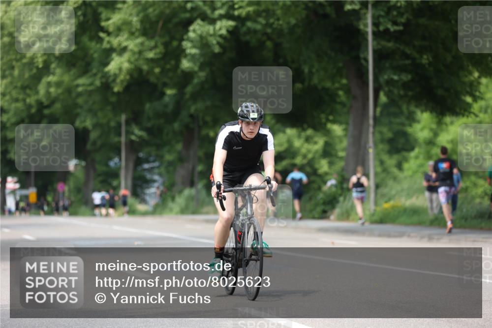 15.06.2025 - 7 Türme Triathlon Yannick Fuchs http://msf.ph/oto/8025623 15.06.2025 13:40:15 Radfahren 364, 757 meine-sportfotos.de