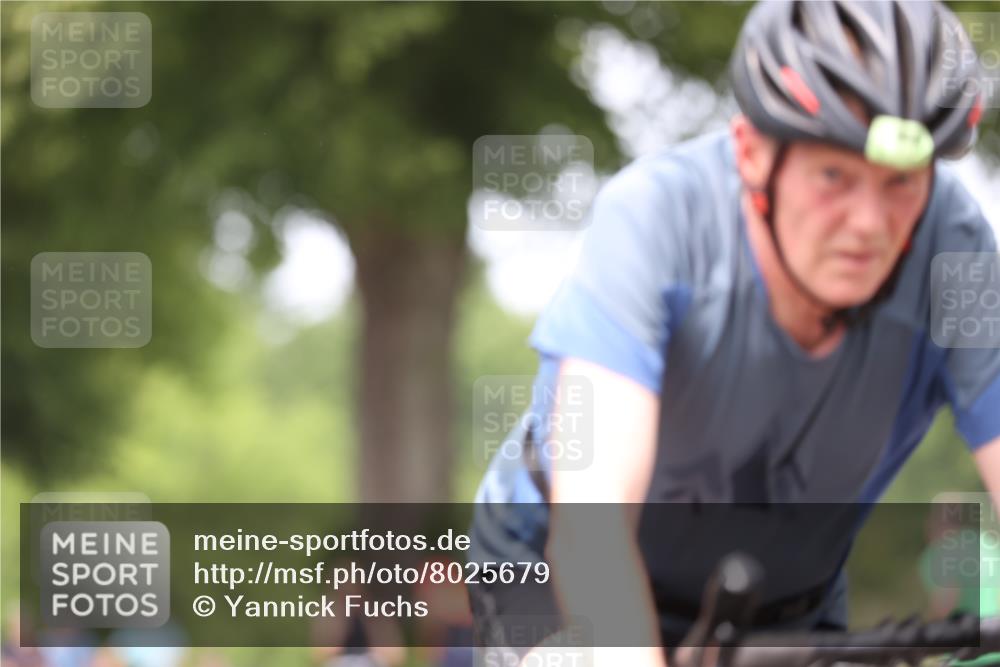 15.06.2025 - 7 Türme Triathlon Yannick Fuchs http://msf.ph/oto/8025679 15.06.2025 13:40:27 Radfahren 1005 meine-sportfotos.de