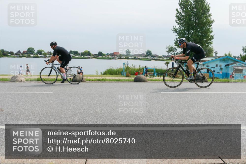 15.06.2025 - 27. Vierlanden-Triathlon H.Heesch http://msf.ph/oto/8025740 15.06.2025 11:17:48 Radfahren 7, 148, 153, 720, 947 meine-sportfotos.de