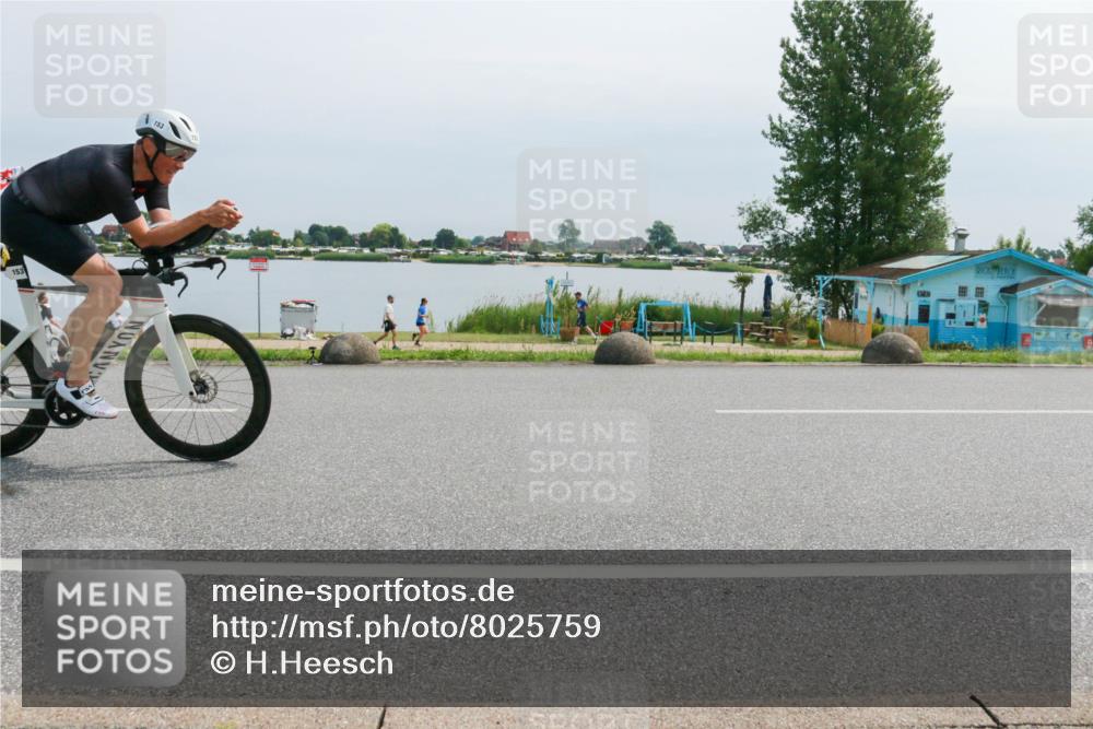 15.06.2025 - 27. Vierlanden-Triathlon H.Heesch http://msf.ph/oto/8025759 15.06.2025 11:17:48 Radfahren 7, 148, 153, 720, 947 meine-sportfotos.de