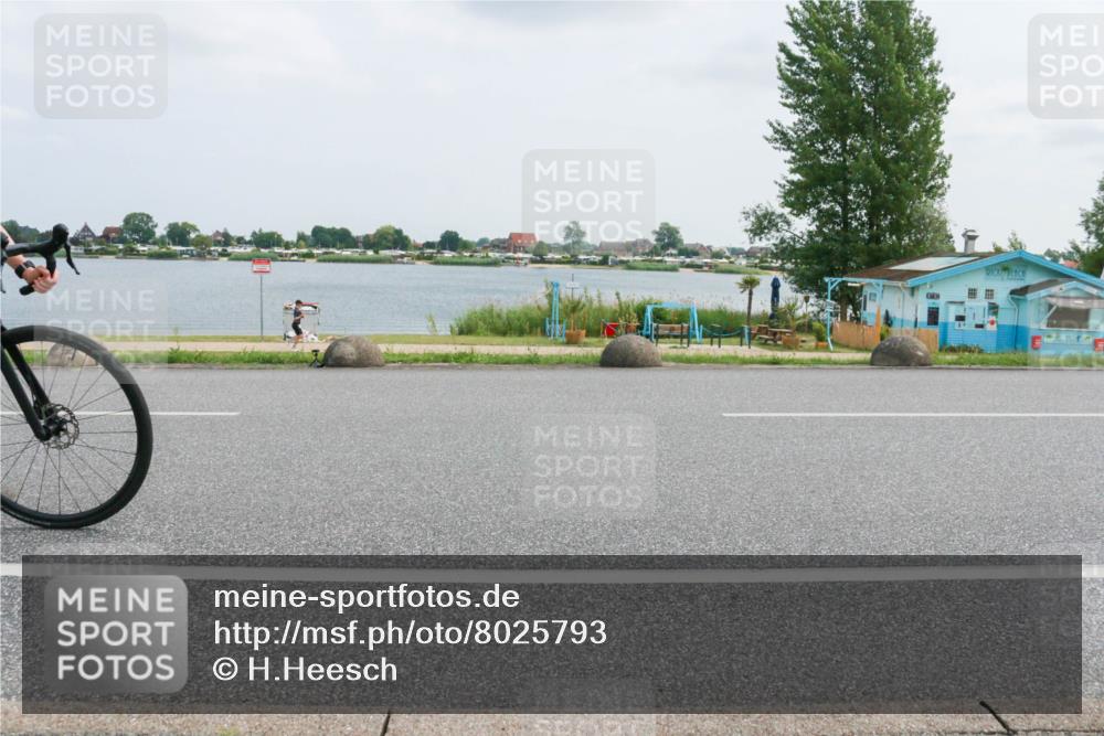 21.06.2025 - 27. Vierlanden-Triathlon H.Heesch http://msf.ph/oto/8025793 15.06.2025 12:07:57 Radfahren 218, 224, 716, 881, 908, 980 meine-sportfotos.de
