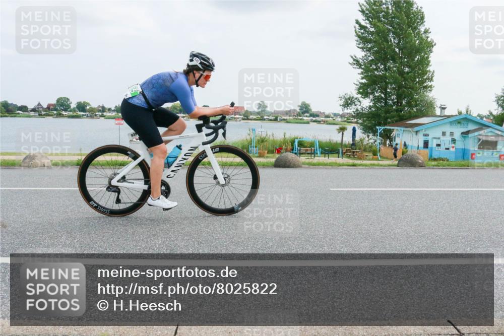 21.06.2025 - 27. Vierlanden-Triathlon H.Heesch http://msf.ph/oto/8025822 15.06.2025 12:08:02 Radfahren 224, 716, 935 meine-sportfotos.de