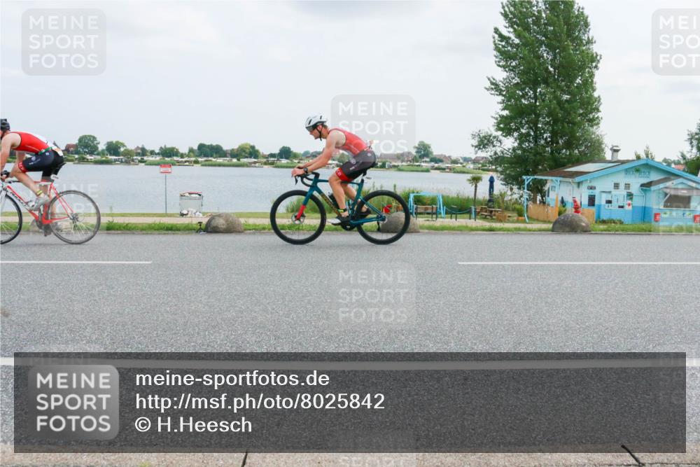 21.06.2025 - 27. Vierlanden-Triathlon H.Heesch http://msf.ph/oto/8025842 15.06.2025 12:08:06 Radfahren 935, 1004, 1005, 1006, 1007, 1008 meine-sportfotos.de