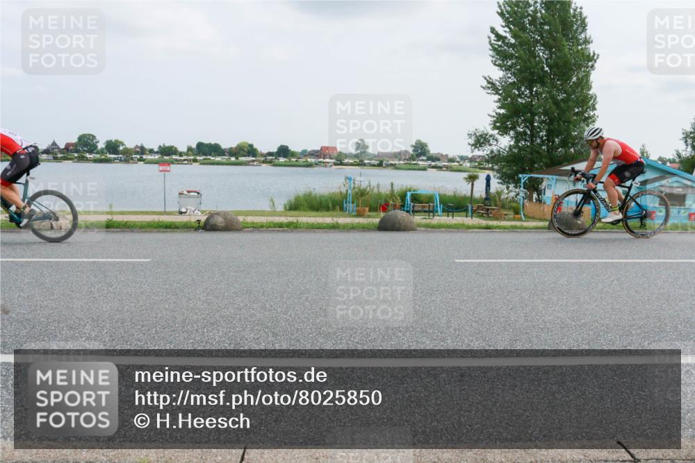 21.06.2025 - 27. Vierlanden-Triathlon H.Heesch http://msf.ph/oto/8025850 15.06.2025 12:08:06 Radfahren 935, 1004, 1005, 1006, 1007, 1008 meine-sportfotos.de