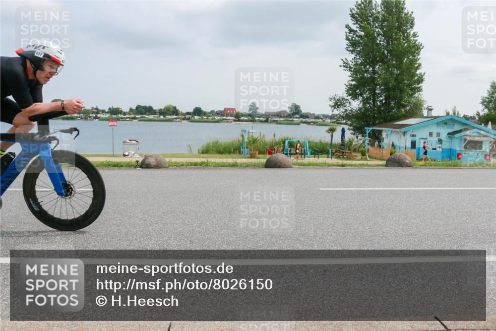 21.06.2025 - 27. Vierlanden-Triathlon H.Heesch http://msf.ph/oto/8026150 15.06.2025 12:10:41 Radfahren 685, 837 meine-sportfotos.de