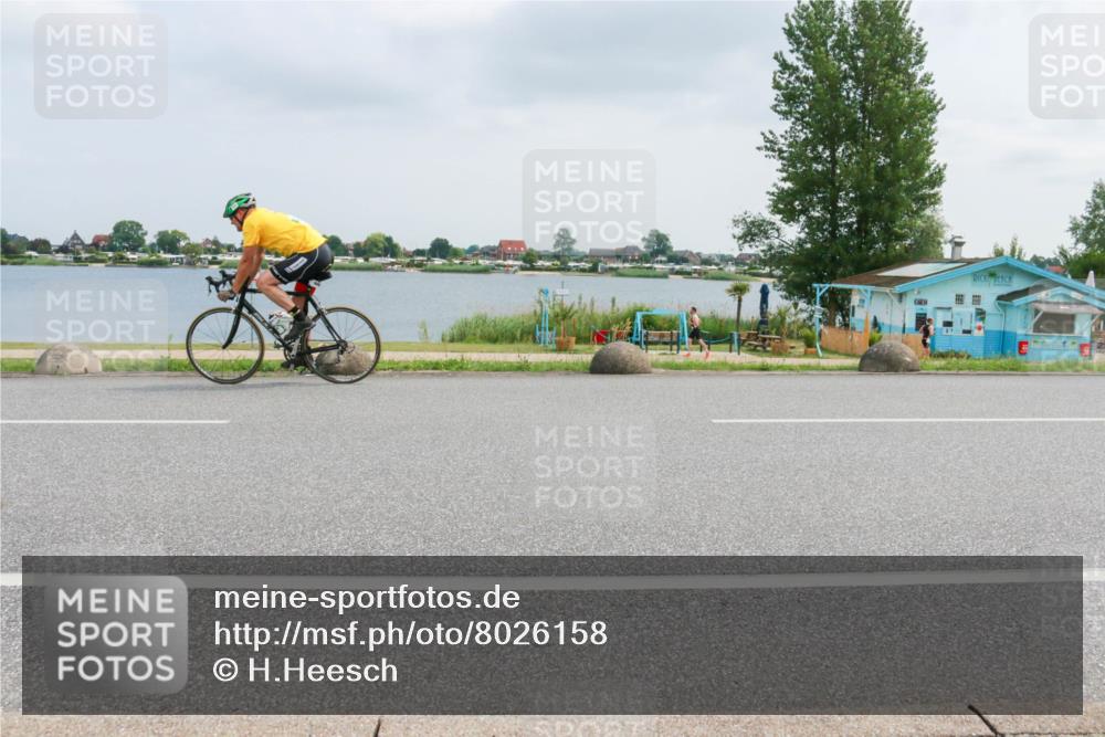 21.06.2025 - 27. Vierlanden-Triathlon H.Heesch http://msf.ph/oto/8026158 15.06.2025 12:10:44 Radfahren 837, 956 meine-sportfotos.de