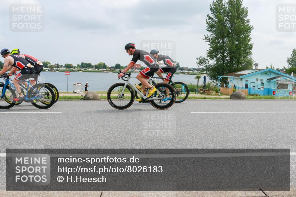 21.06.2025 - 27. Vierlanden-Triathlon H.Heesch http://msf.ph/oto/8026183 15.06.2025 12:10:53 Radfahren 933, 1019, 1020, 1021, 1022, 1023 meine-sportfotos.de