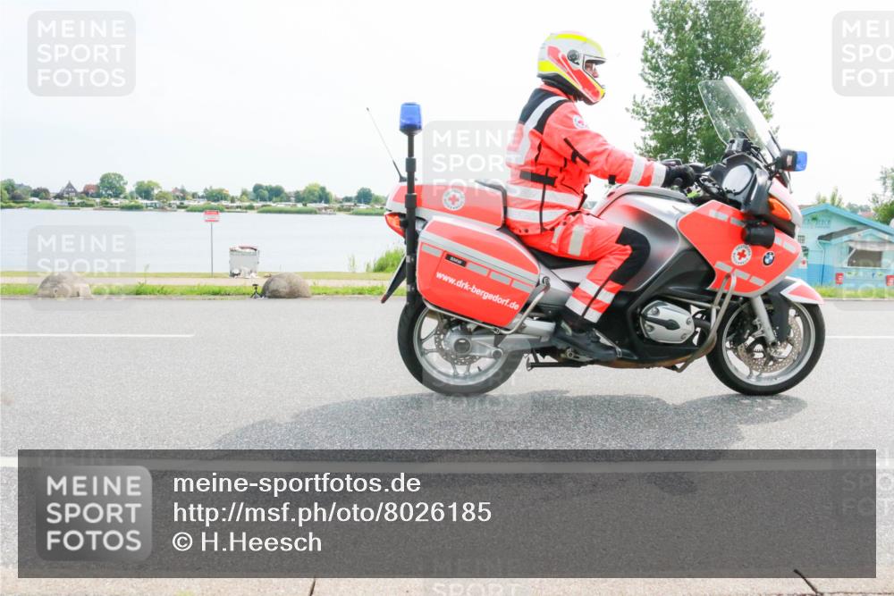 15.06.2025 - 27. Vierlanden-Triathlon H.Heesch http://msf.ph/oto/8026185 15.06.2025 10:27:33 Radfahren 165, 492, 522, 628 meine-sportfotos.de