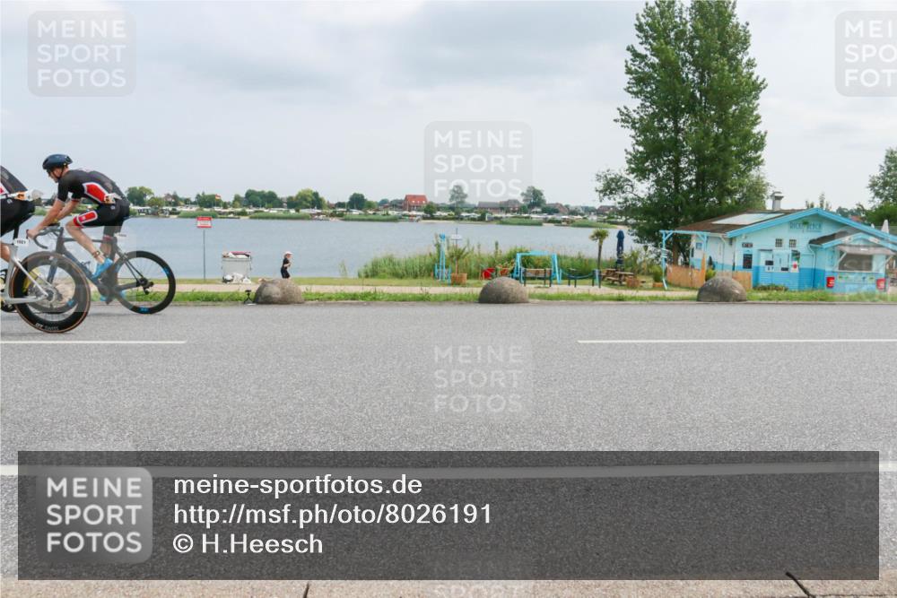 21.06.2025 - 27. Vierlanden-Triathlon H.Heesch http://msf.ph/oto/8026191 15.06.2025 12:10:53 Radfahren 933, 1019, 1020, 1021, 1022, 1023 meine-sportfotos.de