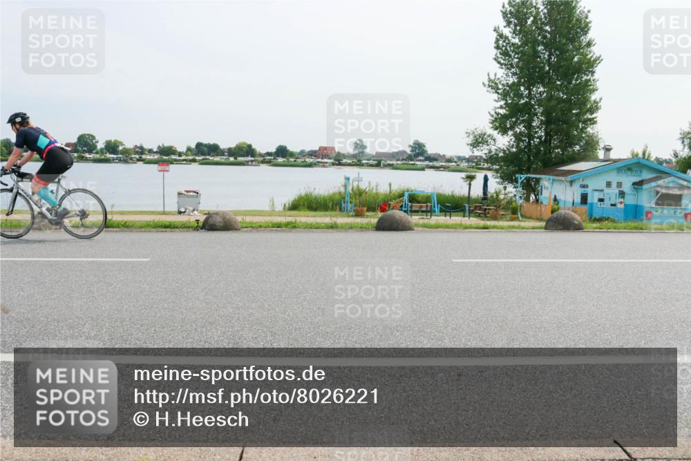 15.06.2025 - 27. Vierlanden-Triathlon H.Heesch http://msf.ph/oto/8026221 15.06.2025 10:27:35 Radfahren 510, 522, 628 meine-sportfotos.de