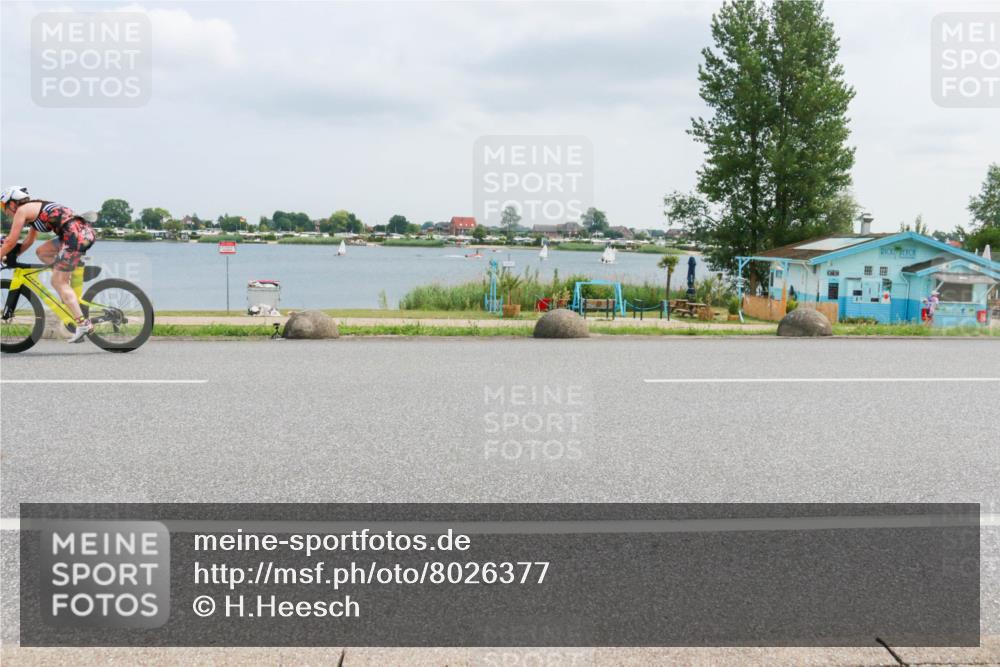 21.06.2025 - 27. Vierlanden-Triathlon H.Heesch http://msf.ph/oto/8026377 15.06.2025 12:12:17 Radfahren 931 meine-sportfotos.de