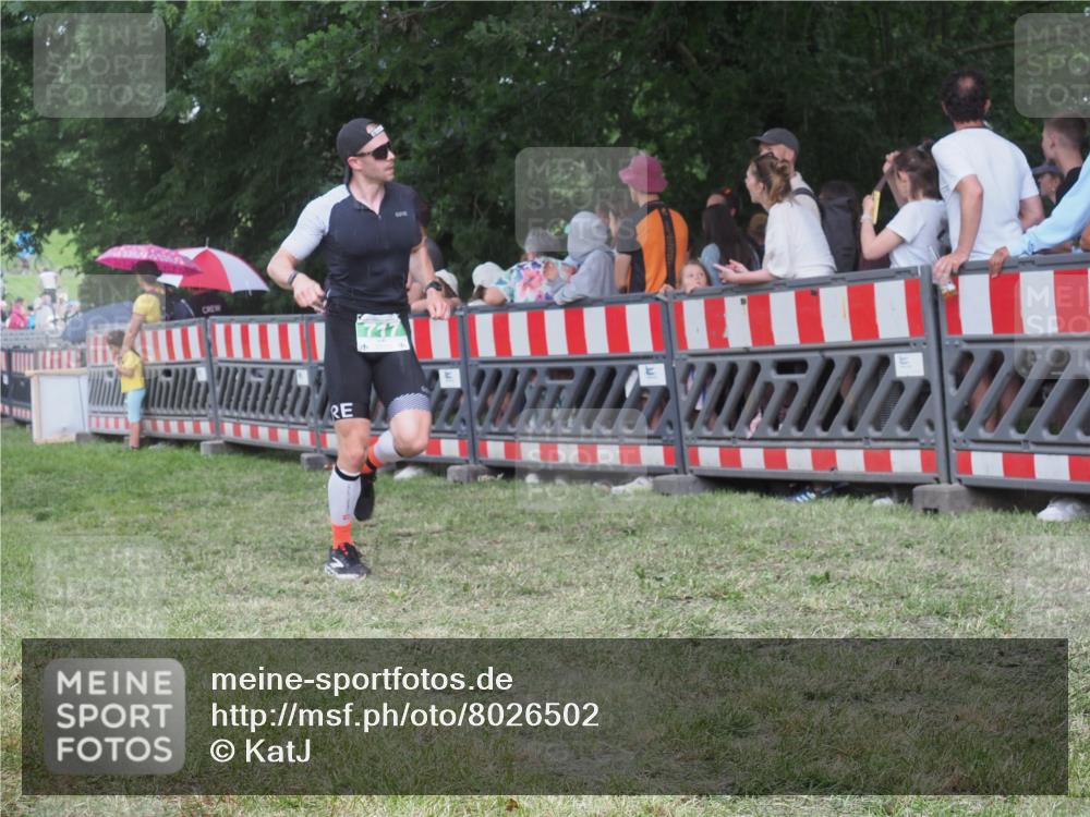 21.06.2025 - 27. Vierlanden-Triathlon KatJ http://msf.ph/oto/8026502 15.06.2025 13:29:37 Ziel 717, 1061, 1069, 1070, 1071 meine-sportfotos.de