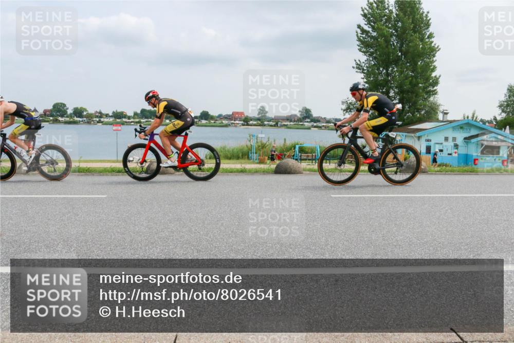 21.06.2025 - 27. Vierlanden-Triathlon H.Heesch http://msf.ph/oto/8026541 15.06.2025 12:13:26 Radfahren 1034, 1035, 1036, 1037, 1038 meine-sportfotos.de