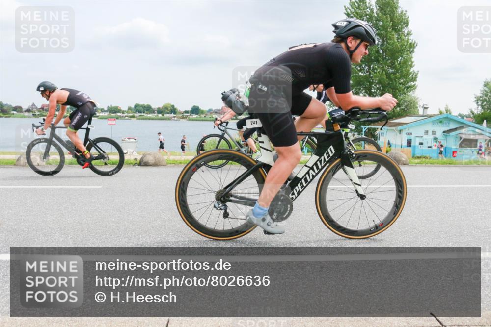 21.06.2025 - 27. Vierlanden-Triathlon H.Heesch http://msf.ph/oto/8026636 15.06.2025 12:14:19 Radfahren 741, 942, 1029, 1030, 1031, 1032, 1033 meine-sportfotos.de