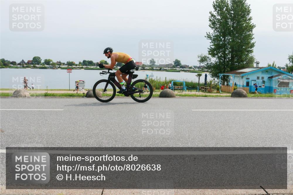 15.06.2025 - 27. Vierlanden-Triathlon H.Heesch http://msf.ph/oto/8026638 15.06.2025 11:18:54 Radfahren 745, 754, 832, 863 meine-sportfotos.de