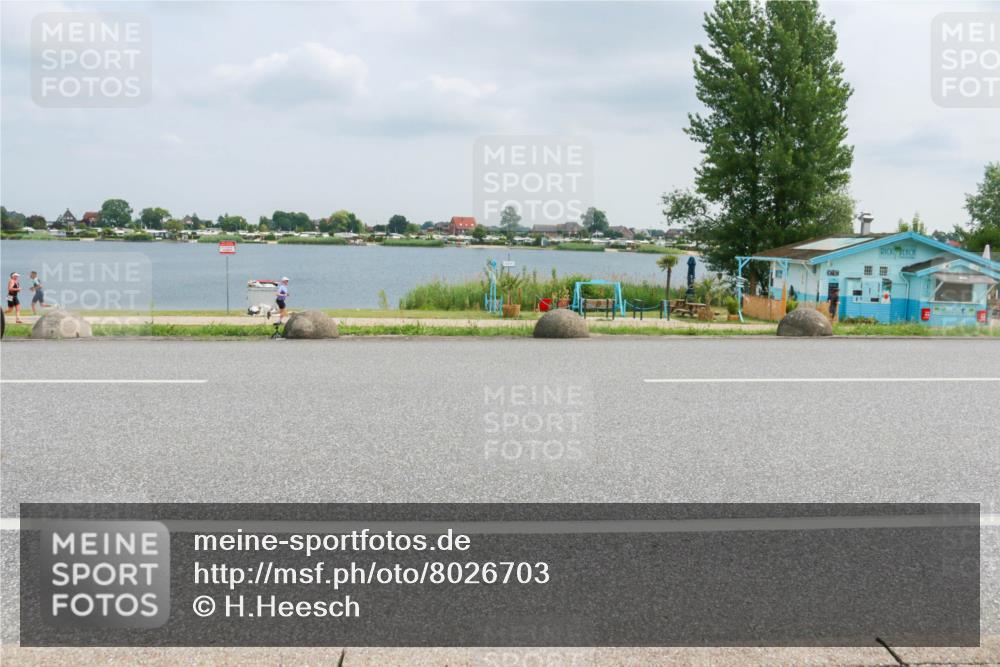 21.06.2025 - 27. Vierlanden-Triathlon H.Heesch http://msf.ph/oto/8026703 15.06.2025 12:14:54 Radfahren 207, 686, 812, 1039, 1040, 1042, 1043 meine-sportfotos.de