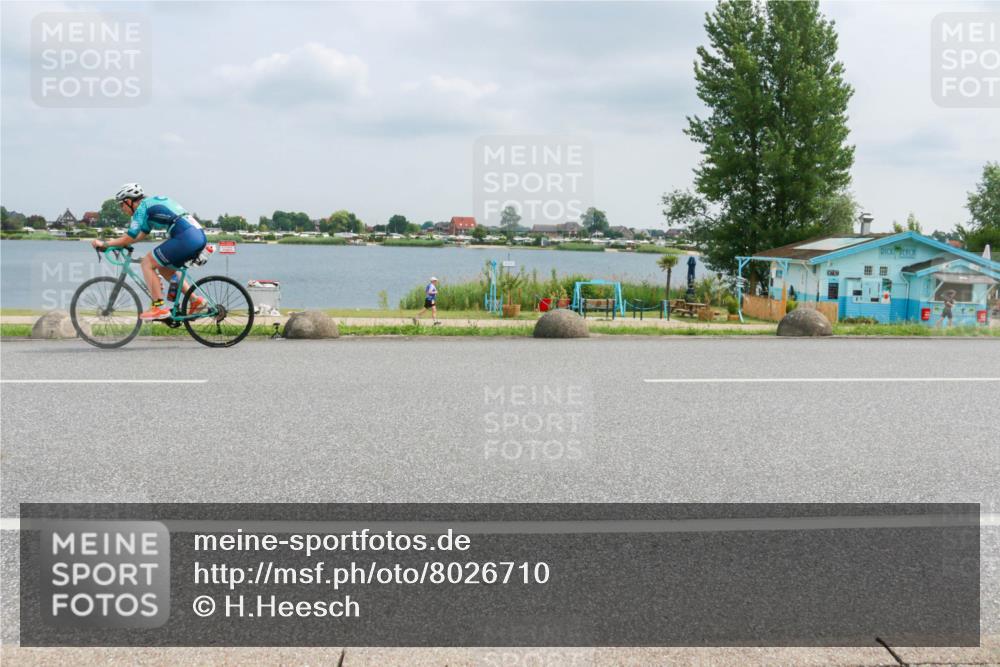 21.06.2025 - 27. Vierlanden-Triathlon H.Heesch http://msf.ph/oto/8026710 15.06.2025 12:14:55 Radfahren 207, 686, 812, 1039, 1040, 1042, 1043 meine-sportfotos.de