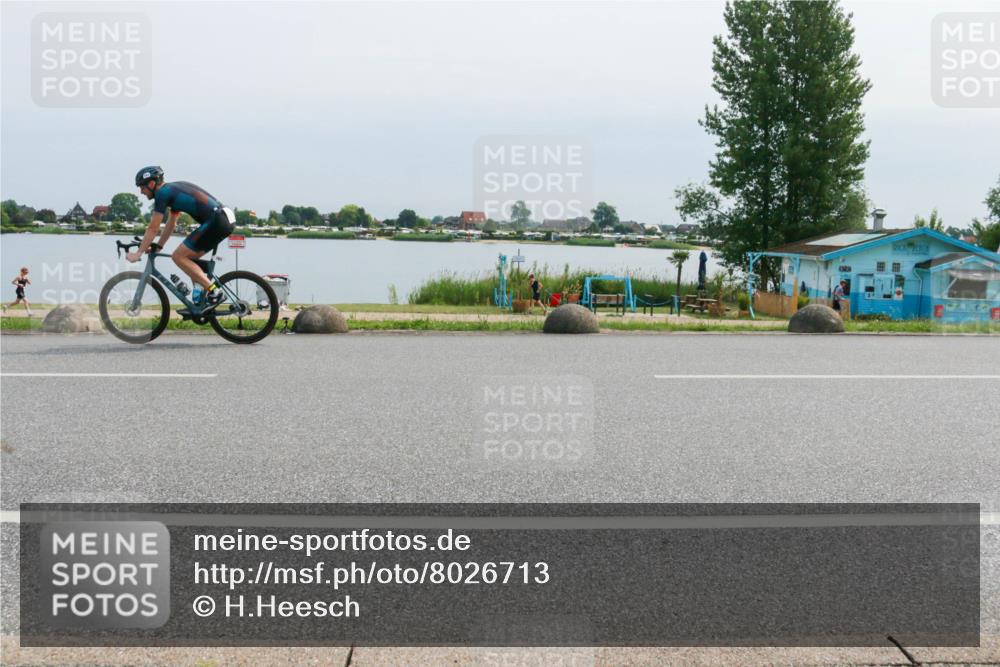 15.06.2025 - 27. Vierlanden-Triathlon H.Heesch http://msf.ph/oto/8026713 15.06.2025 11:19:18 Radfahren 151, 783 meine-sportfotos.de