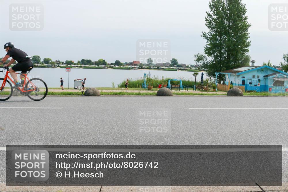 15.06.2025 - 27. Vierlanden-Triathlon H.Heesch http://msf.ph/oto/8026742 15.06.2025 11:19:23 Radfahren 151, 188, 783, 784 meine-sportfotos.de