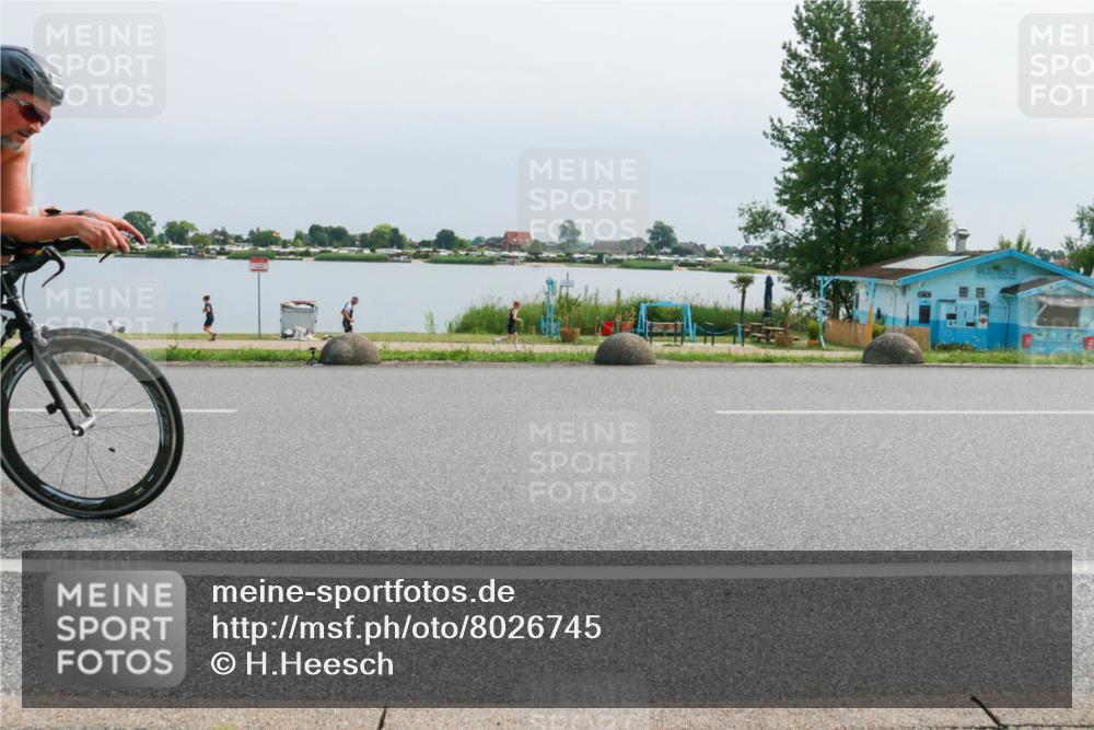 15.06.2025 - 27. Vierlanden-Triathlon H.Heesch http://msf.ph/oto/8026745 15.06.2025 11:19:23 Radfahren 151, 188, 783, 784 meine-sportfotos.de