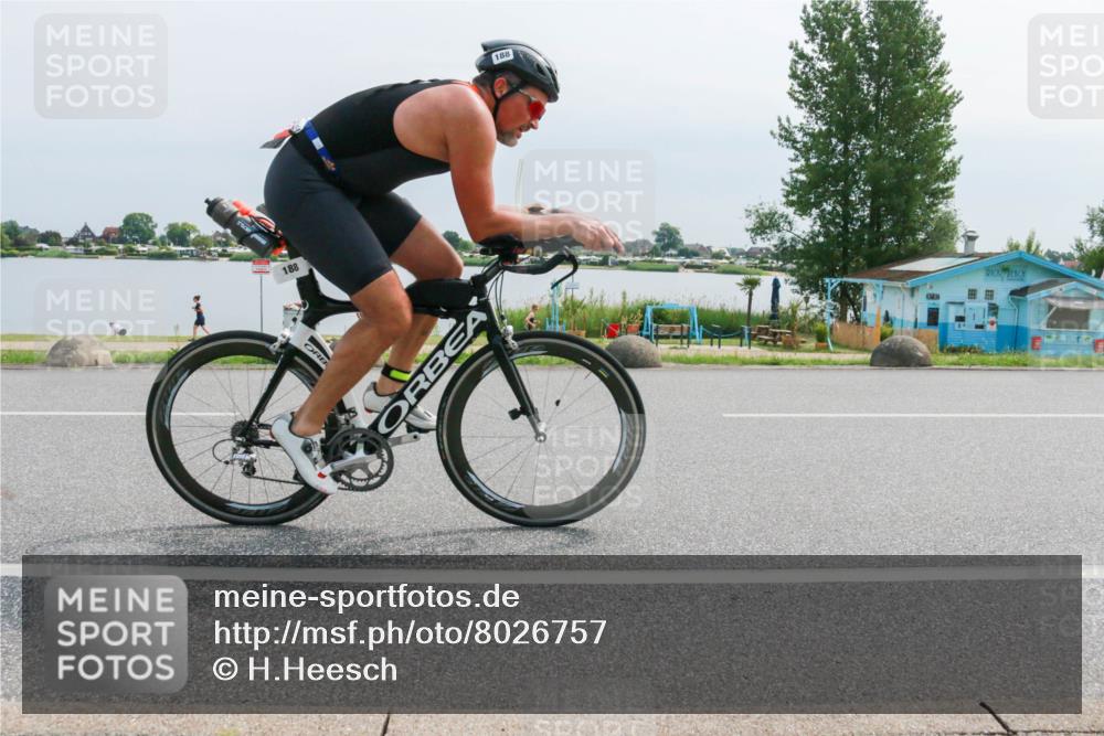 15.06.2025 - 27. Vierlanden-Triathlon H.Heesch http://msf.ph/oto/8026757 15.06.2025 11:19:23 Radfahren 151, 188, 783, 784 meine-sportfotos.de