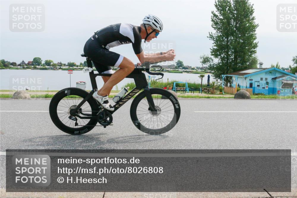 15.06.2025 - 27. Vierlanden-Triathlon H.Heesch http://msf.ph/oto/8026808 15.06.2025 11:19:32 Radfahren 172, 786 meine-sportfotos.de