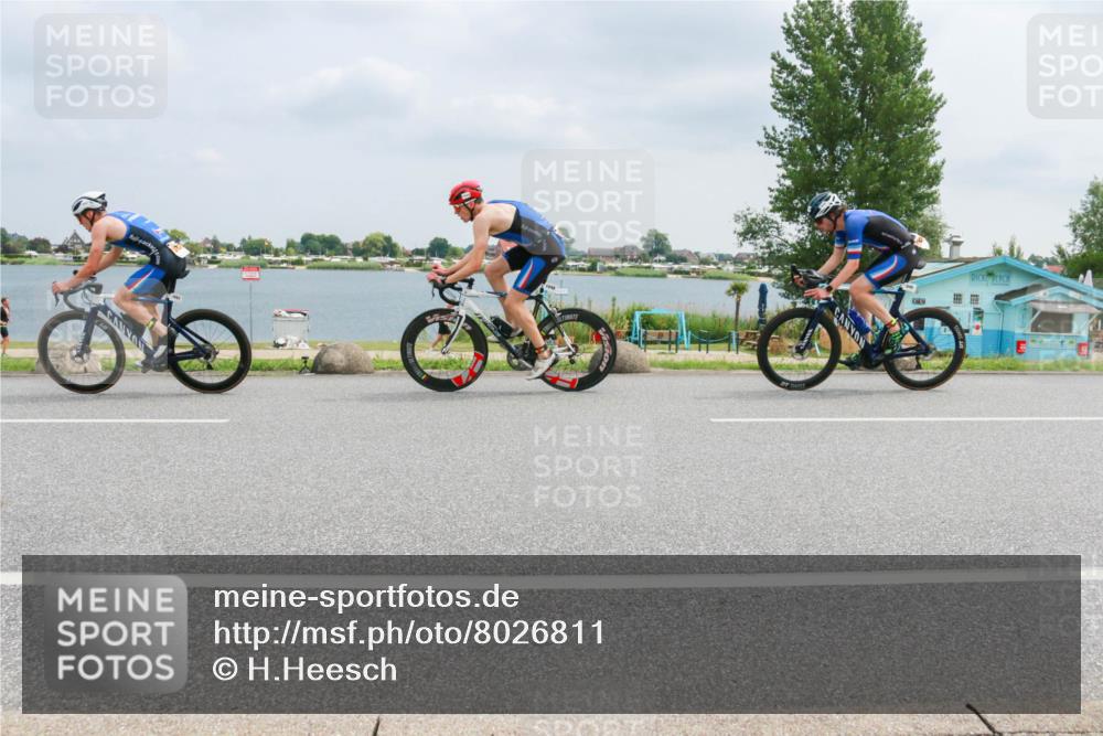 21.06.2025 - 27. Vierlanden-Triathlon H.Heesch http://msf.ph/oto/8026811 15.06.2025 12:15:28 Radfahren 688, 746, 924, 1044, 1045, 1046, 1047, 1048 meine-sportfotos.de