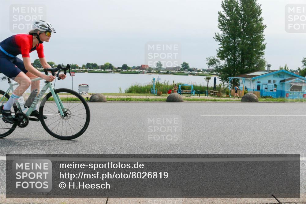 15.06.2025 - 27. Vierlanden-Triathlon H.Heesch http://msf.ph/oto/8026819 15.06.2025 11:19:40 Radfahren 205, 835 meine-sportfotos.de