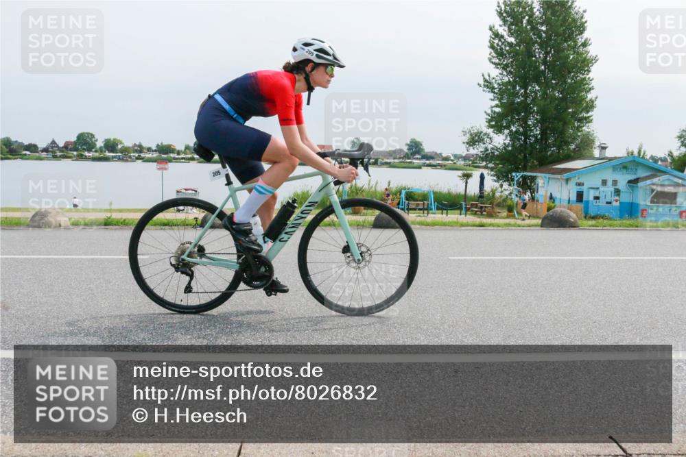 15.06.2025 - 27. Vierlanden-Triathlon H.Heesch http://msf.ph/oto/8026832 15.06.2025 11:19:40 Radfahren 205, 835 meine-sportfotos.de
