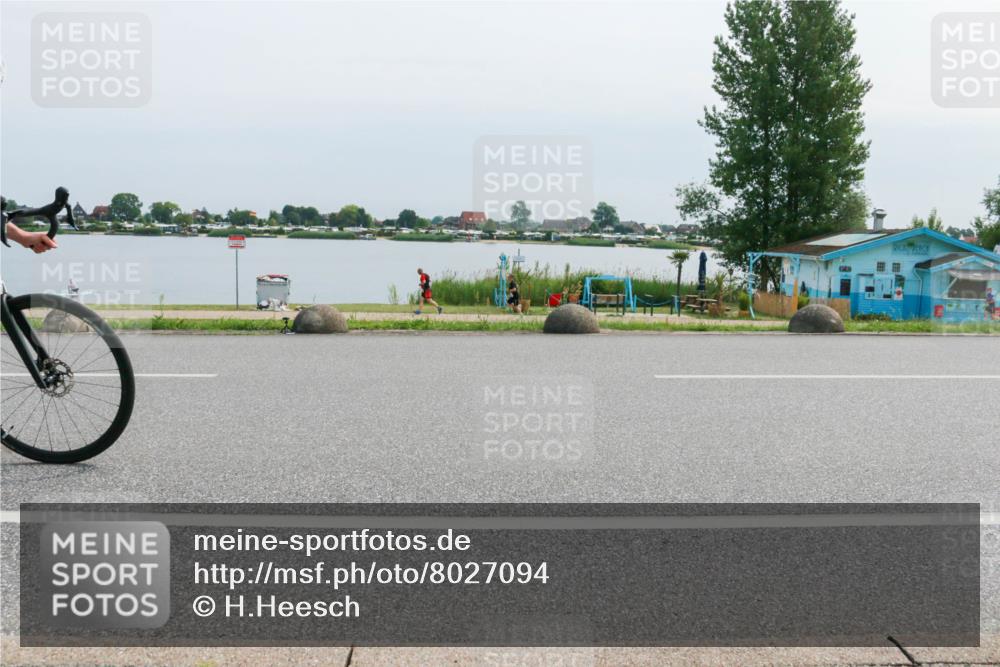 15.06.2025 - 27. Vierlanden-Triathlon H.Heesch http://msf.ph/oto/8027094 15.06.2025 11:20:10 Radfahren 3, 115, 232, 789, 852, 968 meine-sportfotos.de