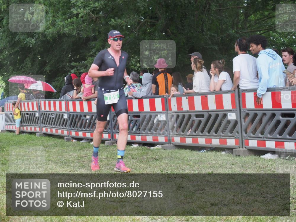 21.06.2025 - 27. Vierlanden-Triathlon KatJ http://msf.ph/oto/8027155 15.06.2025 13:30:22 Ziel 43, 783, 785, 891 meine-sportfotos.de