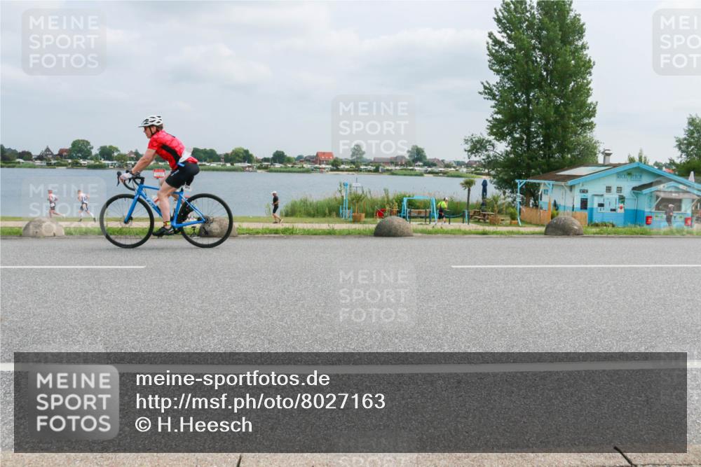 21.06.2025 - 27. Vierlanden-Triathlon H.Heesch http://msf.ph/oto/8027163 15.06.2025 12:19:09 Radfahren 694, 773, 973 meine-sportfotos.de
