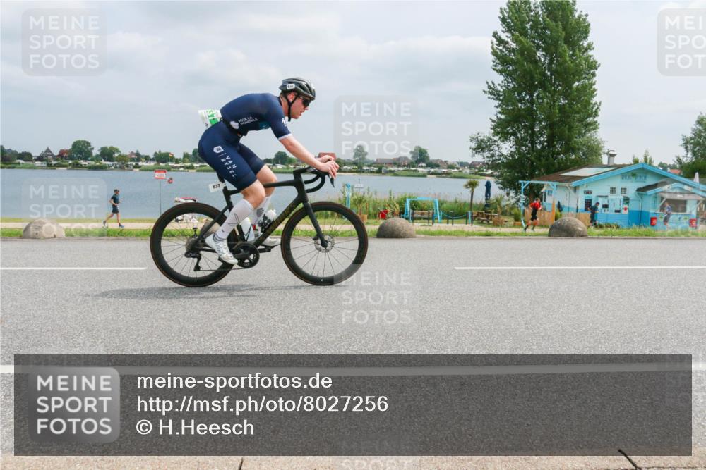 21.06.2025 - 27. Vierlanden-Triathlon H.Heesch http://msf.ph/oto/8027256 15.06.2025 12:19:37 Radfahren 637, 646, 647, 855, 953 meine-sportfotos.de
