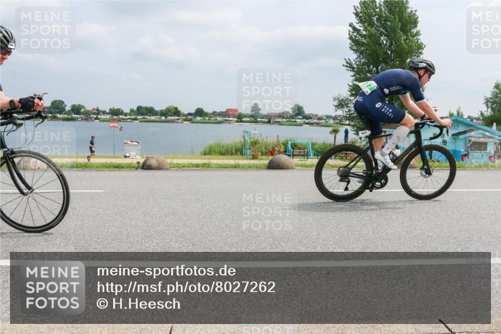 21.06.2025 - 27. Vierlanden-Triathlon H.Heesch http://msf.ph/oto/8027262 15.06.2025 12:19:37 Radfahren 637, 646, 647, 855, 953 meine-sportfotos.de