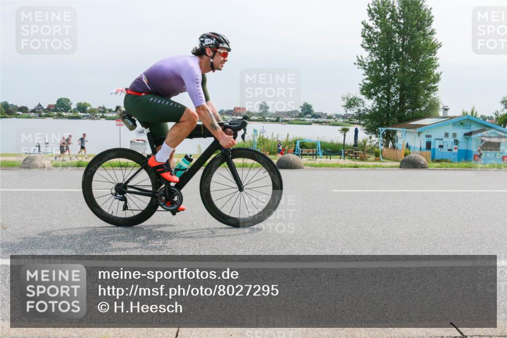 15.06.2025 - 27. Vierlanden-Triathlon H.Heesch http://msf.ph/oto/8027295 15.06.2025 11:21:09 Radfahren 93, 142 meine-sportfotos.de