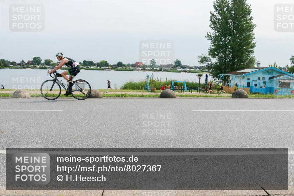 15.06.2025 - 27. Vierlanden-Triathlon H.Heesch http://msf.ph/oto/8027367 15.06.2025 11:21:24 Radfahren 248, 928 meine-sportfotos.de