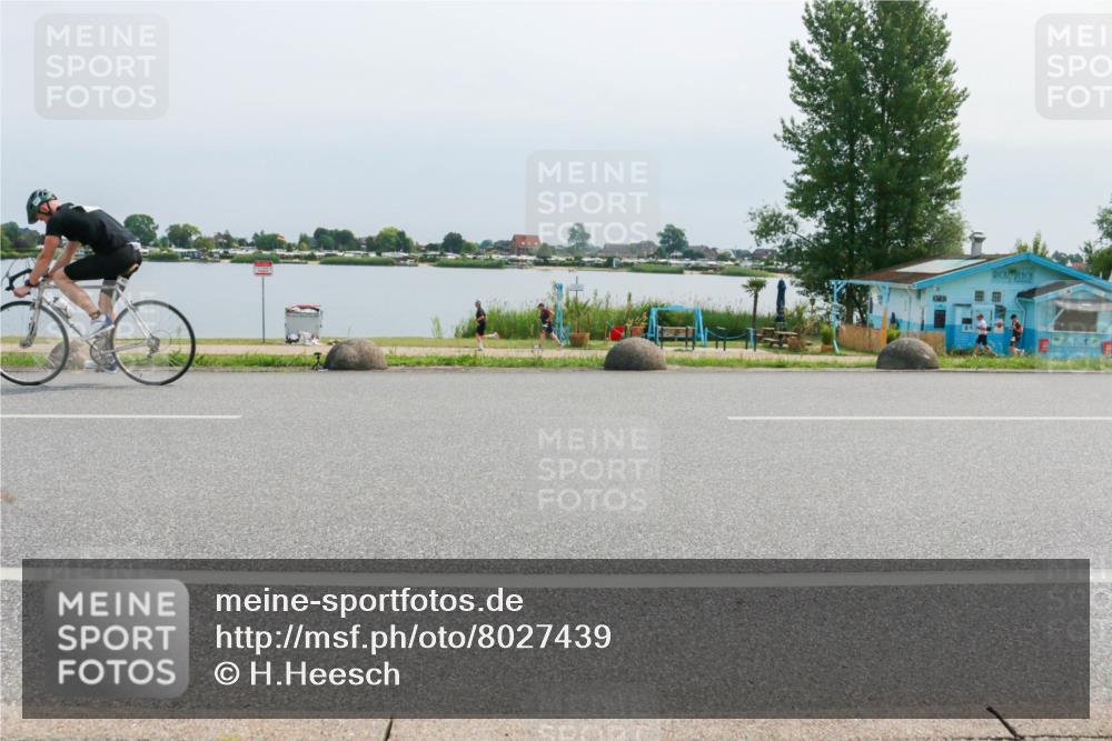 15.06.2025 - 27. Vierlanden-Triathlon H.Heesch http://msf.ph/oto/8027439 15.06.2025 11:21:45 Radfahren 671, 719 meine-sportfotos.de